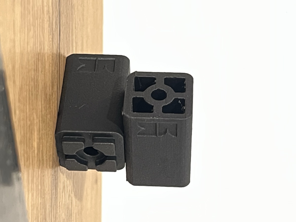 CAD detail — clip mechanism